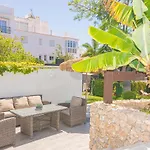 Con Piscina Privada En Calle Carabeo Nerja