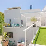 Con Piscina Privada En Calle Carabeo * Nerja