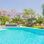 Villa Con Piscina Privada En Calle Carabeo Nerja