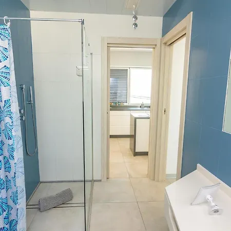 Con Piscina Privada En Calle Carabeo 别墅