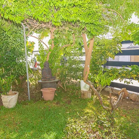 Con Piscina Privada En Calle Carabeo 别墅 内尔哈